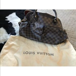 Louis Vuitton Damier canvas trevi